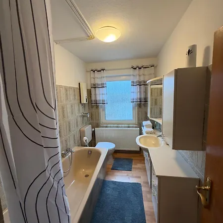 Zentrale Mit Balkon&parkplatz Apartment *